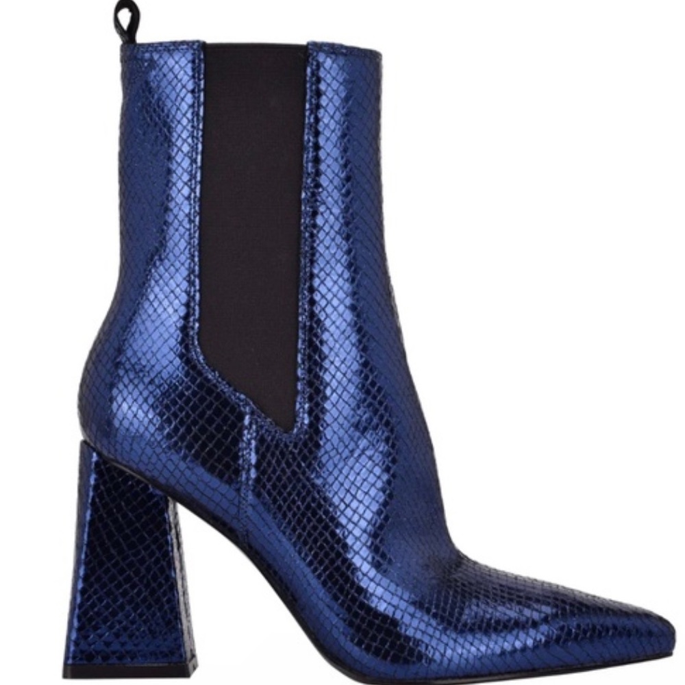🌸MARC FISHER🌸 Kylynn Chelsea Heeled Booties Size: 5M